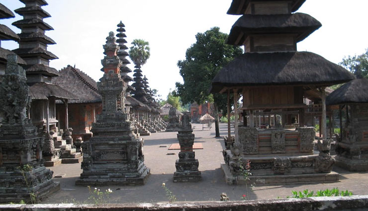 bali,temple of invisible god in bali,hindu temple in bali,mythological temple