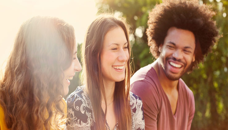 benefits of laughing,Health tips,tips to laughing ,हँसना,हसने के फायदे,हेल्थ,हेल्थ टिप्स