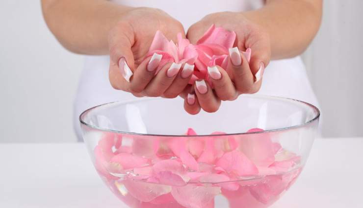 benefits of using rose water,rose water for skin,skin care tips,beauty tips,beauty