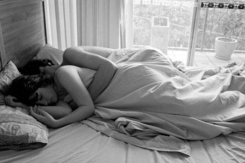 things to do in bed,couple things,intimacy tips,relationship tips,relationship,love