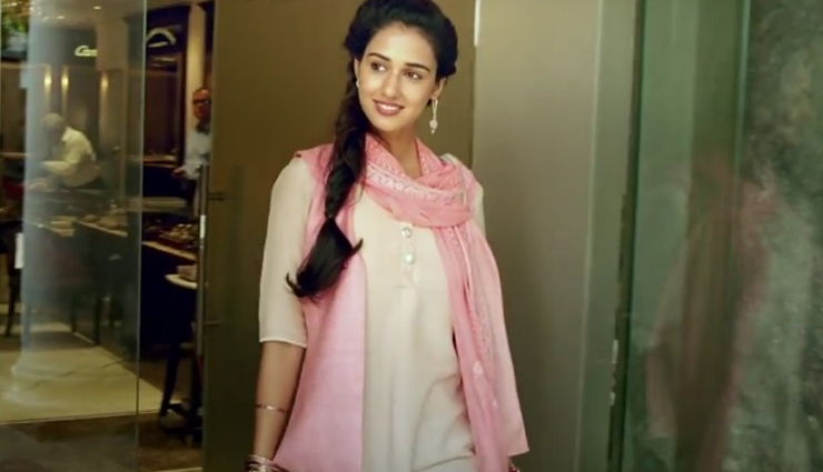 disha patani,disha patani looks,fashion,bollywood