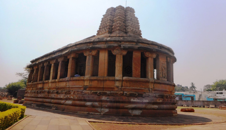 famous devalya in india,devalya,famous temple in india,temples ,देश के प्रसिद्द मंदिर, मंदिर, सबसे अमीर मंदिर, पद्मनाभ स्वामी मंदिर, त्रिवेंद्रम, विश्व प्रसिद्द मंदिर, पर्यटन स्थल