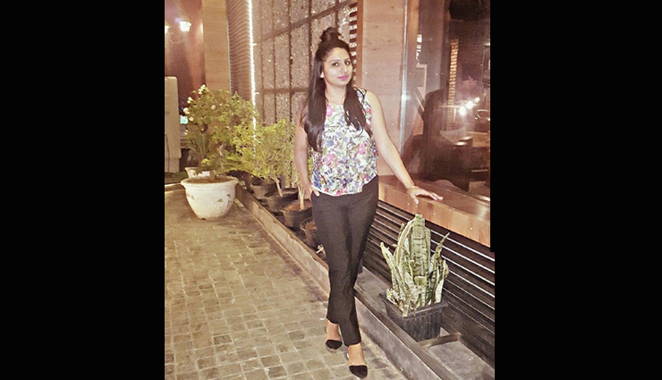 એક સ્ટાઇલિશ નવનિર્માણ મેળવવા માટે તમારા ફૉર્મલ પેન્ટના ઉપયોગ કરો