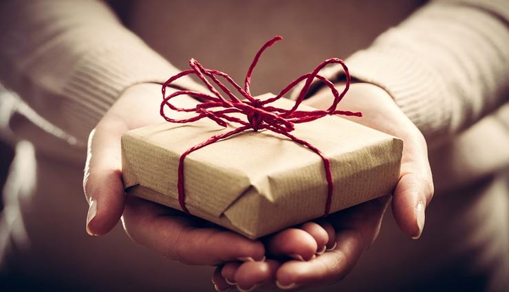 5 તંદુરસ્ત વસ્તુઓ તમે તમારા પ્રેમ માટે ભેટ આપી શકો