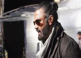 PICS- Suniel Shetty's first look from Rajnikanth starrer Darbar will remind you of 'Main Hoon Na'-Photo Gallery