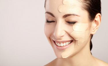 5 મેલ્ટ પ્રૂફ ફાઉન્ડેશનો તમને અજમાવવાની જરૂર છે જાણો અહીં 