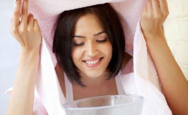 વરસાદમાં શરદી-ખાંસીથી પરેશાન છો તો લો વરાળ(નાસ), જાણો અહીં આ 5 ફાયદા