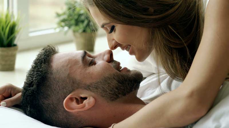 tips to turn into a good kisser,kissing tips,relationship,love