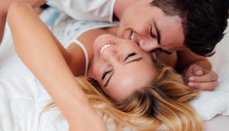 cohabitation benefits,moving in together reasons,living together advantages,cohabitation considerations,relationship milestones,cohabitation checklist,moving in together guide,cohabitation tips,reasons to live together,relationship progression