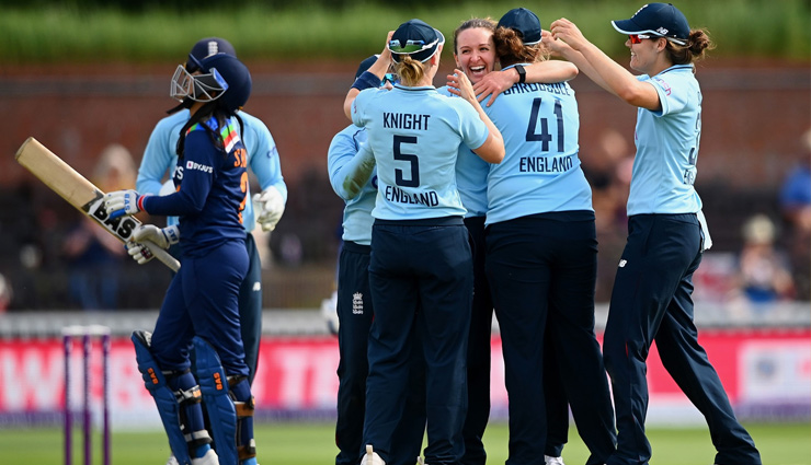 भारतीय महिला टीम के हाथ से निकली सीरीज, दूसरे वनडे में भी हारी, इंग्लैंड 5 विकेट से जीता

