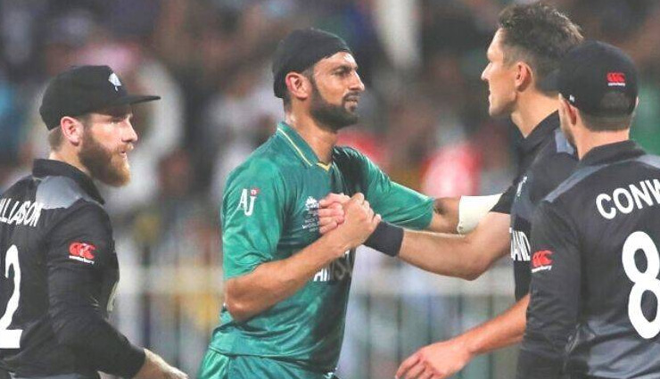 T20 WC : पाकिस्तान की एक और जीत, जानें क्या बोले विलियमसन व बाबर, साउदी ने लगाया ‘शतक’
