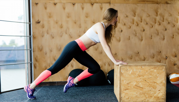 coronavirus,gym equipments,home stuff,corona period,corona,covid-19,hand towel,dumbbell,stairs,laundry detergent bottle,health news in hindi