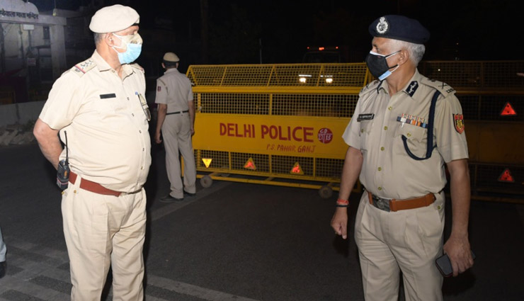 दिल्ली में पाकिस्तान के आतंकी मॉड्यूल का खुलासा, स्पेशल सेल ने 2 आतंकियों समेत 6 लोगों को किया गिरफ्तार; भारी मात्रा में हथियार और विस्फोटक बरामद