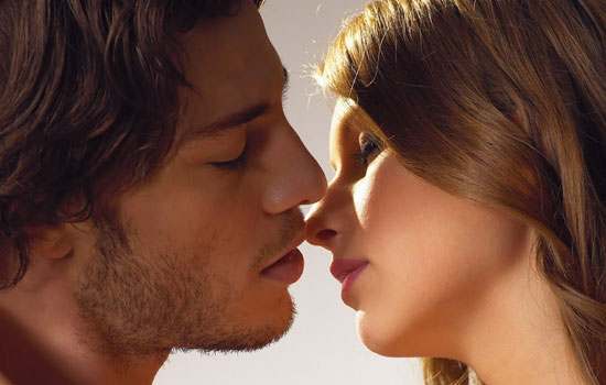 first kiss,love,lust,signs of love,signs of lust,relationships,quality time,fantasy