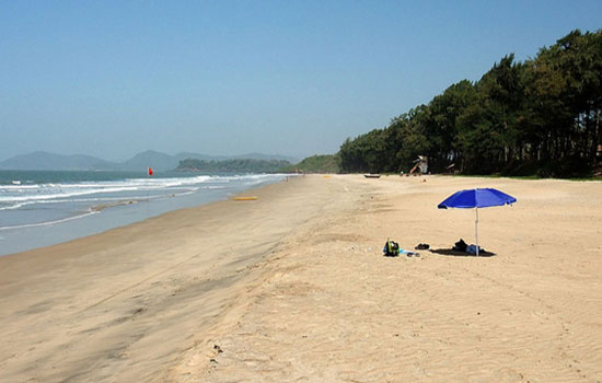 holiday destinations,beaches of goa,holiday in goa,Butterfly Beach,Kakolem Beach,Galjibag Beach,Hollant Beach,Betul Beach