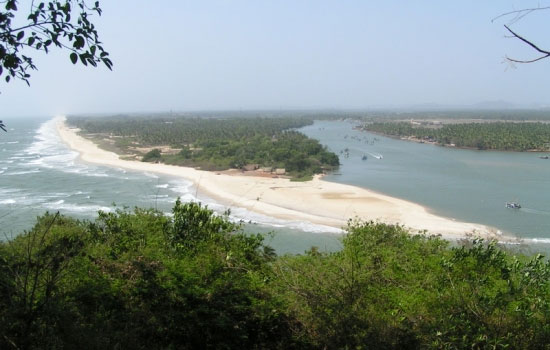 holiday destinations,beaches of goa,holiday in goa,Butterfly Beach,Kakolem Beach,Galjibag Beach,Hollant Beach,Betul Beach