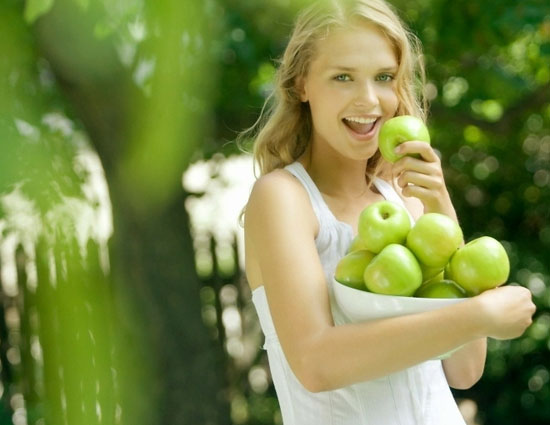 Health,Apple,benefits of apple,fruit apple,cancer,diabetes,heart disease,excellent face pack,keep away dandruff,hair growth,cleasener,benefits for teeth