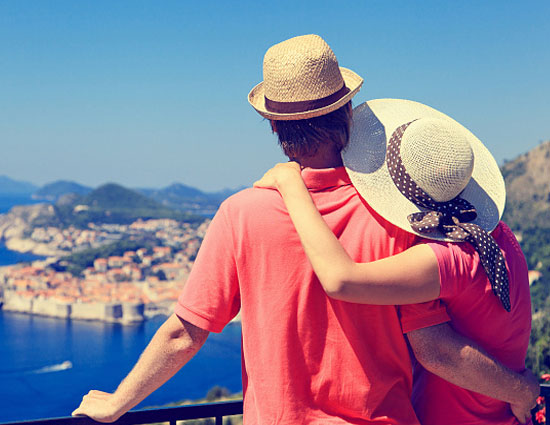 holidays,marry a traveler