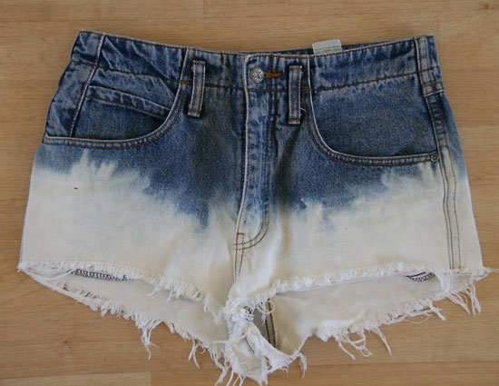 fashion trends,fashion,shorts,Bleached Shorts,American Flag Shorts,Trimmed Denim Shorts,Distressed Denim Shorts