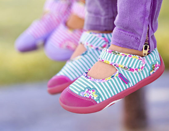 summer fashion,kids fashion,Comfortable Clothes,Avoid Dark Colors,Hats,cool in summer,fashion in summer