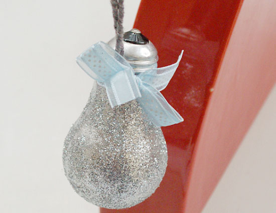 5 Ways to Decorate your Fuse Bulbs!