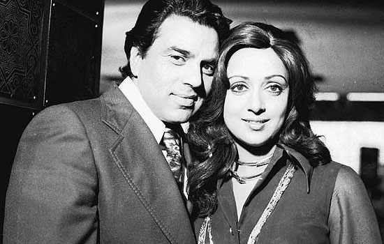 divas,bollywood,celebrities,religion for love,Bollywood actresses,Ayesha Takia Azmi,Mamta Kulkarni,Amrita Singh,Nagma,Hema Malini,Sharmila Tagore,Nargis Dutt