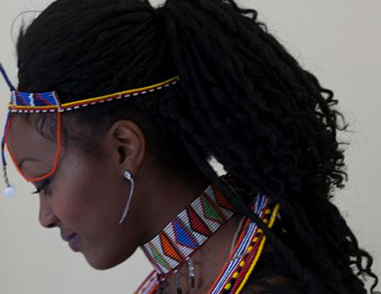 holidays,clothes avoided at airport,Heavy Jackets,Lace Shoes,Metal Accessories,Hair Accessories,Luggage