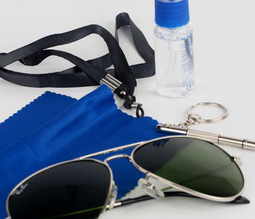 fashion trends,fashion,sunglasses,shades,shopping sunglasses,tips shopping sunglasses