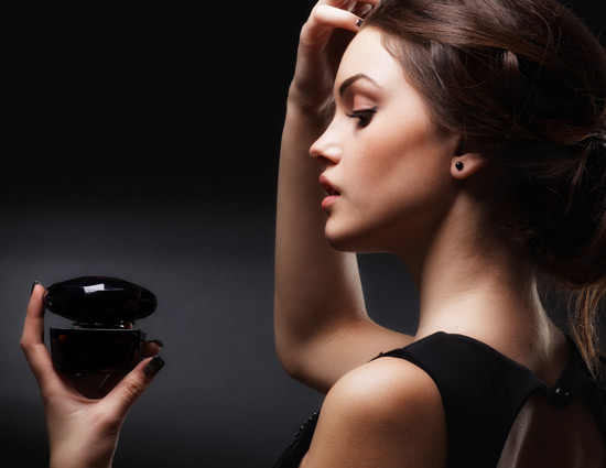 fashion,fashion tips,wear a perfume,buy milder fragrances,buying perfumes,perfume for occasion,Fragrance