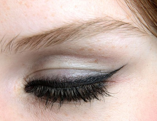 beauty tips,beauty,charcoal powder,chorcoal powder skincare,charcoal powder as face pack,charcoal powder as teeth cleanser,charcoal powder as eyeliner