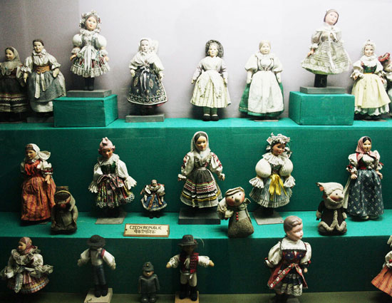 holidays,museums in india,shivalik fossil park museum himachal pradesh,india museum kolkata,rail museum delhi,international doll museum delhi,sudha cars museum hyderabad,kite museum ahmedabad,jawahar toy museum pondicherry,international museum day