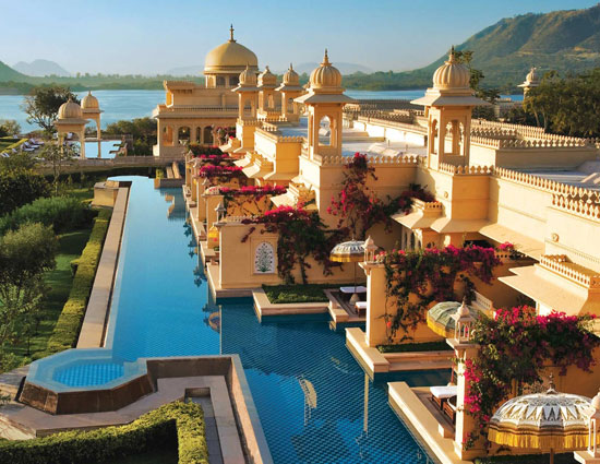 holidays,wildlife resorts in india,the oberoi vanyavilas ranthambhore rajasthan,taj mahua kothi bandhavgarh tiger reserve madhya pradesh,orange country,nagarhole national park karnataka,aman-i-khas resort,ranthambhore national park rajasthan,spice village periyar sanctuary kerala