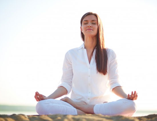 डार्क सर्कल्स ऐसे करें कम beauty tips,beauty,beauty tips in hindi,tips to remove dark circles,dark circles,simple beauty tips for eyes