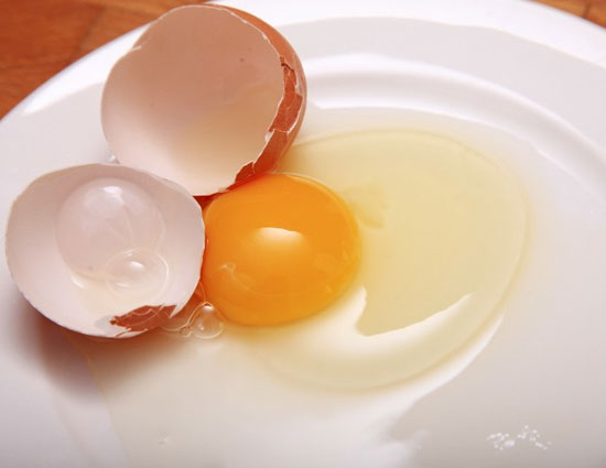 Health,Health tips,Almonds,foods to take care of eyes,carrot,leafy vegetables,fish,eggs,broccoli,wheat germ