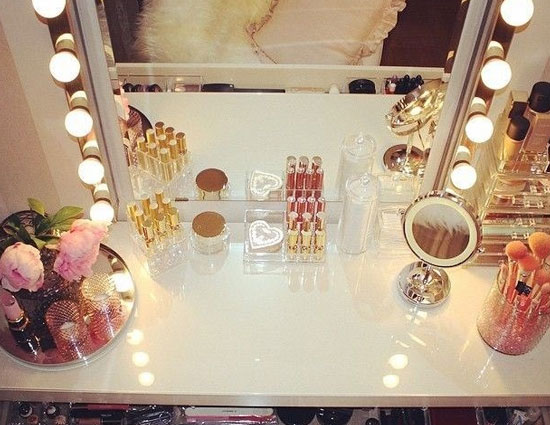 household,3 tips to keep your dressing table look clean,dressing table,tips to keep room clean,managing dressing table