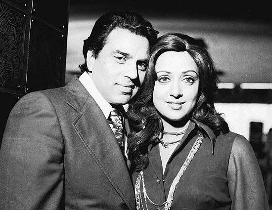 bollywood,entertainment,7 bollywood couples with maximum age difference,riteish deshmukh & genelia d souza,boney kapoor & sridevi,dimple kapadia & rajesh khanna,aamir khan & kiran rao,dilip kumar & saira bano,dharmendra & hema malini,shahid kapoor & mira rajput,actors