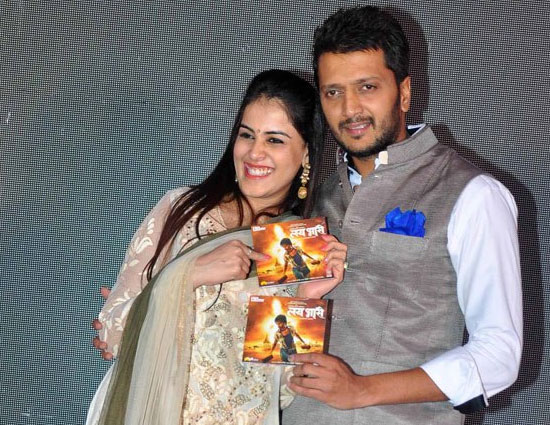 bollywood,things you should know about bollywood most adorable couple- ritesh deshmukh and genelia d souza,anniversary special,ritesh deshmukh,geneli d souza,bollywood couple