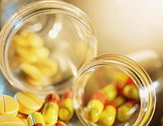 healthy living,5 ways to fight sore throat,sore throat,tips to fight cough,tea,cough syrup,gaggles