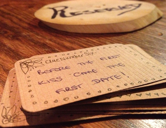 valentine day,valentine week,innovative ways to propose your loved one,propose day,proposing your love one,unique ways to propose,banner proposal,radio proposal,the treasure hunt proposal,hot air balloon proposal,the picture perfect proposal