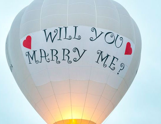 valentine day,valentine week,innovative ways to propose your loved one,propose day,proposing your love one,unique ways to propose,banner proposal,radio proposal,the treasure hunt proposal,hot air balloon proposal,the picture perfect proposal