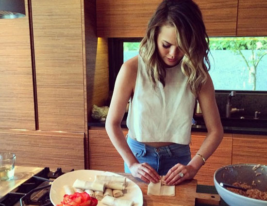 relationship,tips to keep your husband happy,husband wife,healthy relationship