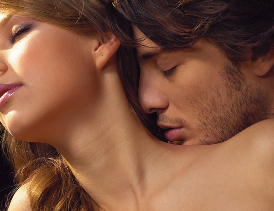 love,valentines day,longing for a kiss- know its meaning first,kiss meanings,valentines week,kiss day