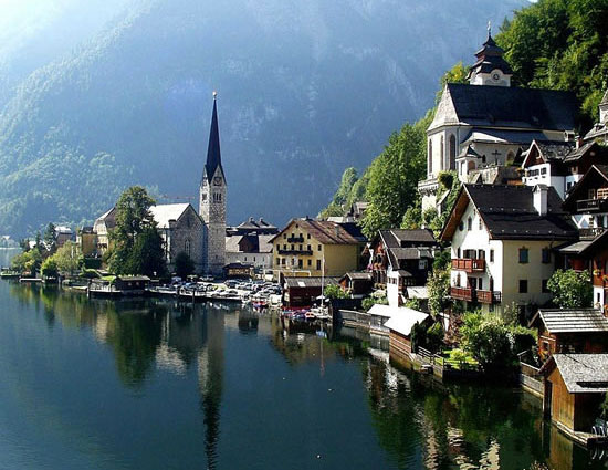 5 most peaceful countries around the world,peaceful countries to be visited,around the world,iceland,denmark,austria,new zealand,protugal