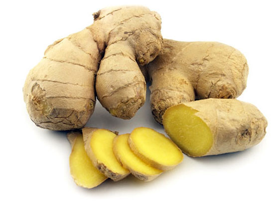 5 home remedies to treat back ache,treating back ache naturally,use of ginger,use of basil leaves,use of poppy seeds,home remedies for back ache