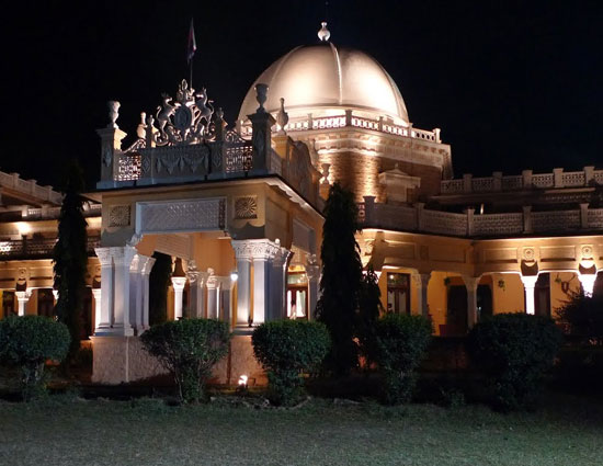 india,few days in chhattisgarh,places to be visited in chhattisgarh,places to be visited in india,chhattisgarh tourism,tourist places of chhattisgarh,tourist places of india,chitrakot waterfall,kawardha palace,achanakumar wildlife sanctuary,maitri bagh,bastar palace