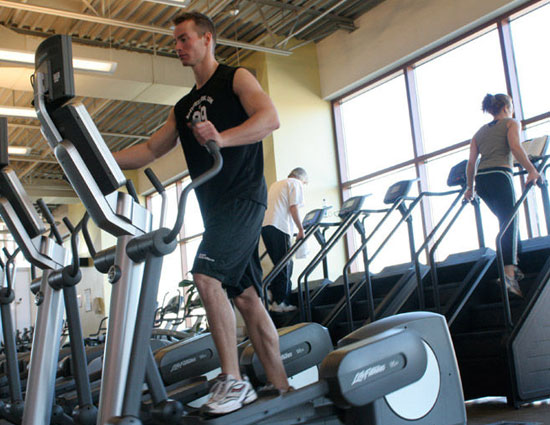 healthy living,health benefits,gym,5 benefits of doing cardio,cardio exercises,amazing benefits of doing cardio