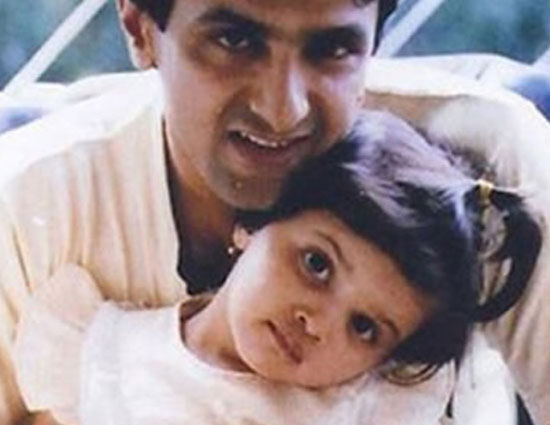 Bollywood stars,deepika padukone,sanjay dutt,shraddha kapoor,alia bhatt,childhood pictures of bollywood stars,childhood pictures,shah rukh khyan,aishwarya rai