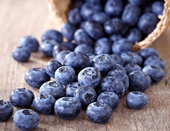 Apple,5 fruits to shed the extra fat,fruits to help you loose weight,weight loosing fruits,avocado,blueberries,grapefruit,coconut