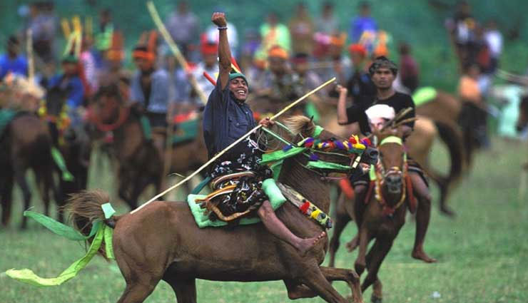 fun filled february,festivals,fun & fraulic,snow sculpture festival,thaipusam,quebec winter carnival,venice carnival,pasola horseback fighting festival,carnivals