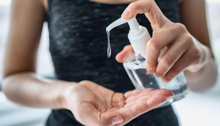 easy tips for hand care,hand care,wrinkle free hand,moisturizer,sanitizer,beautiful hands,beauty news in hindi